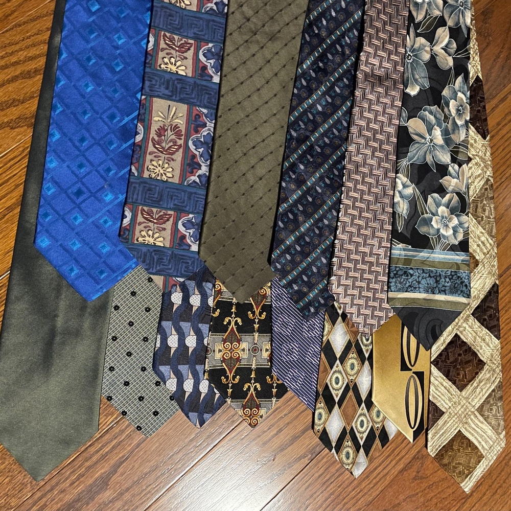 Lot of 100% silk ties